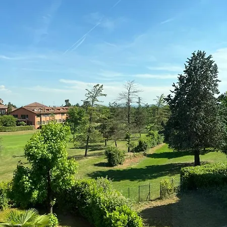 Apartamento Casetta Fausta Immersa Nel Golf Margara. Fubine