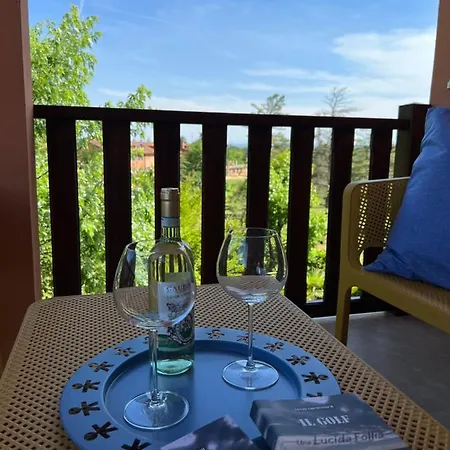 Casetta Fausta Immersa Nel Golf Margara. Apartment *